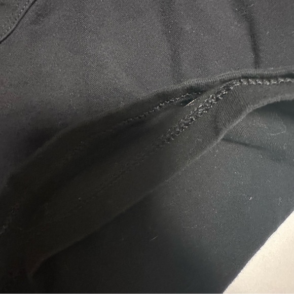 Aritzia TNA Black Contour Crop Top Size XS Buttery Soft Short Sleeves Women - Picture 5 of 6